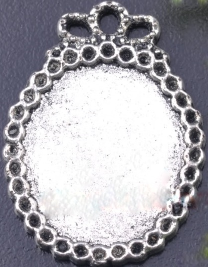 Silver oval frame charm 2/pk