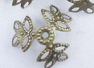 Three leaf bronze bead cap 20/pk 